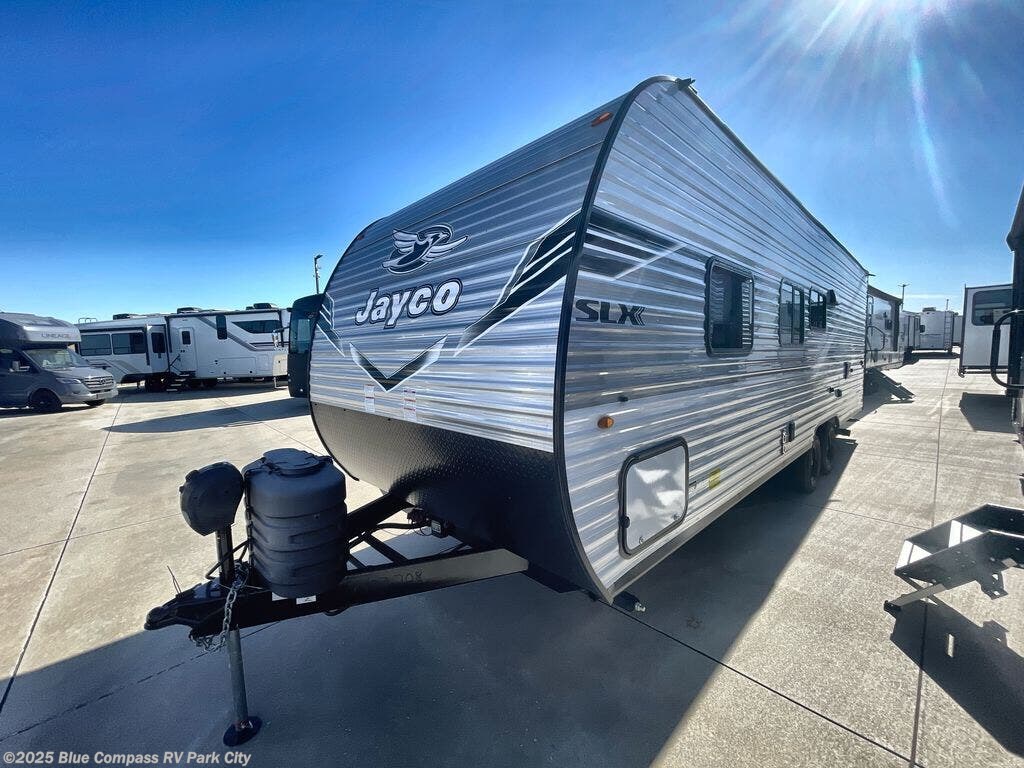 New 2025 Jayco Jay Flight SLX 260BHW available in Park City, Kansas