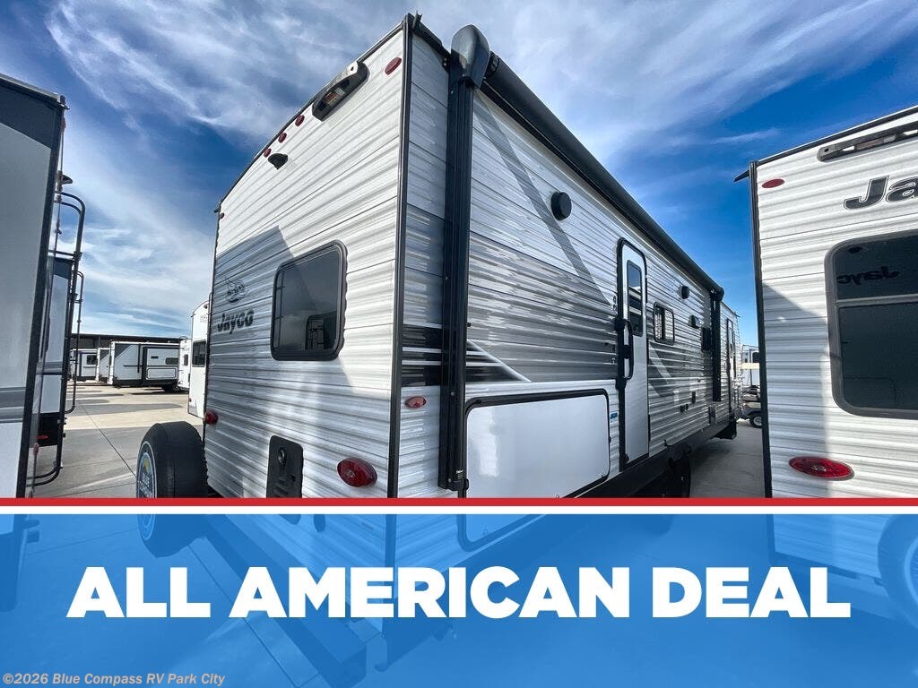 New 2025 Jayco Jay Flight SLX 330TBS available in Park City, Kansas