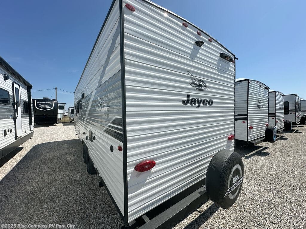 New 2025 Jayco Jay Flight SLX 260BH available in Park City, Kansas