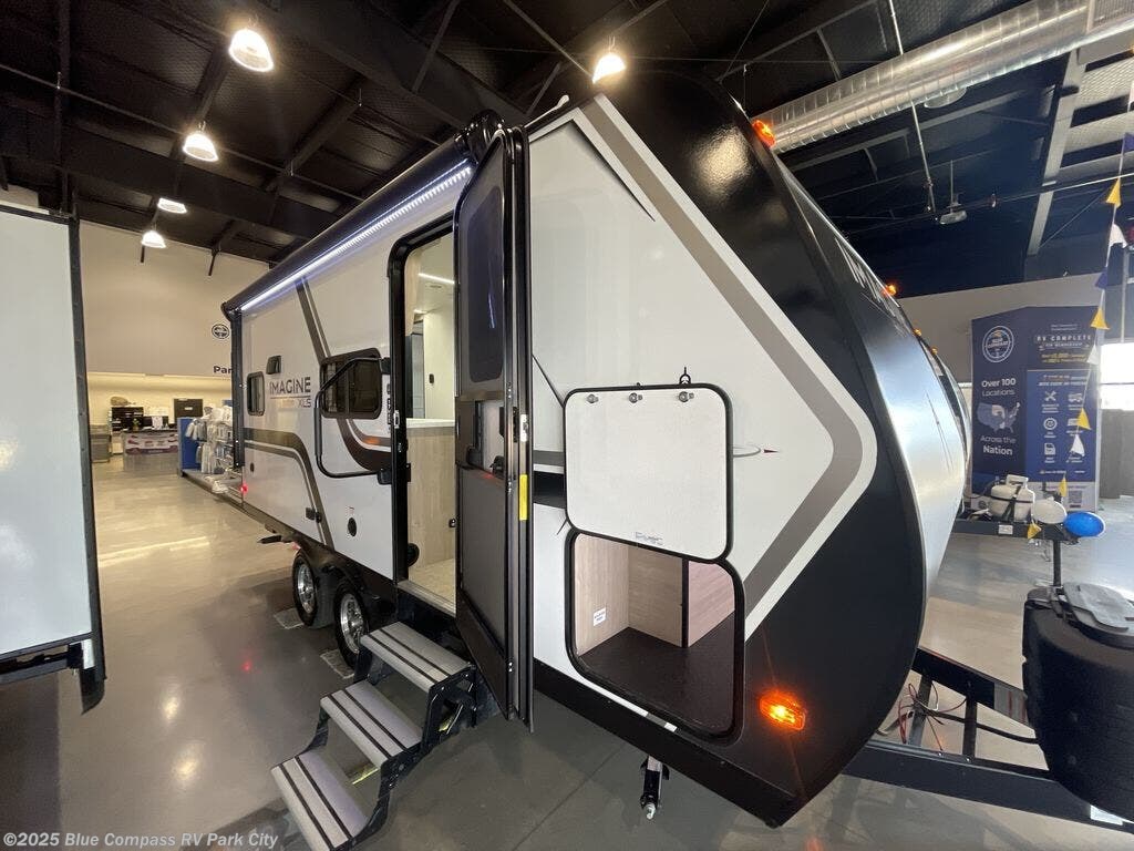 New 2025 Grand Design Imagine XLS 17MKE available in Park City, Kansas