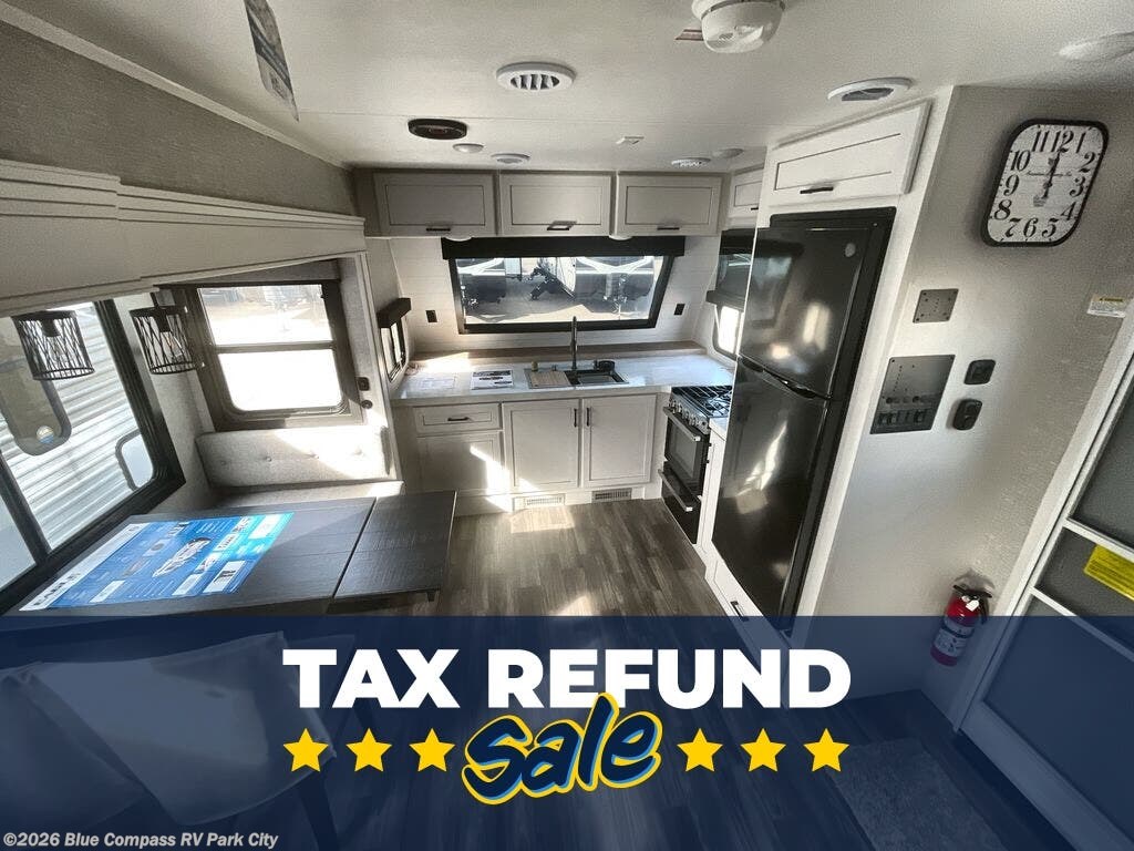 New 2025 Jayco Eagle HT 274FKDS available in Park City, Kansas