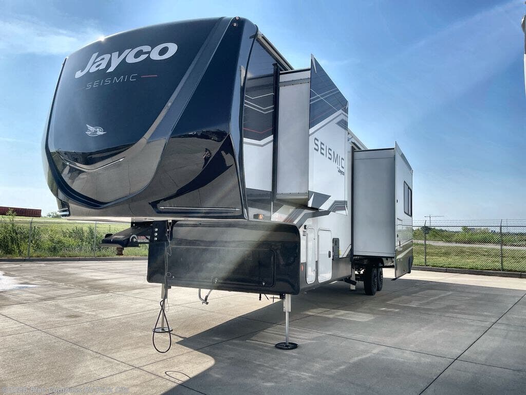 New 2026 Jayco Seismic 359 available in Park City, Kansas