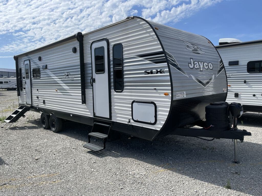 New 2025 Jayco Jay Flight SLX 262RLS available in Great Bend, Kansas
