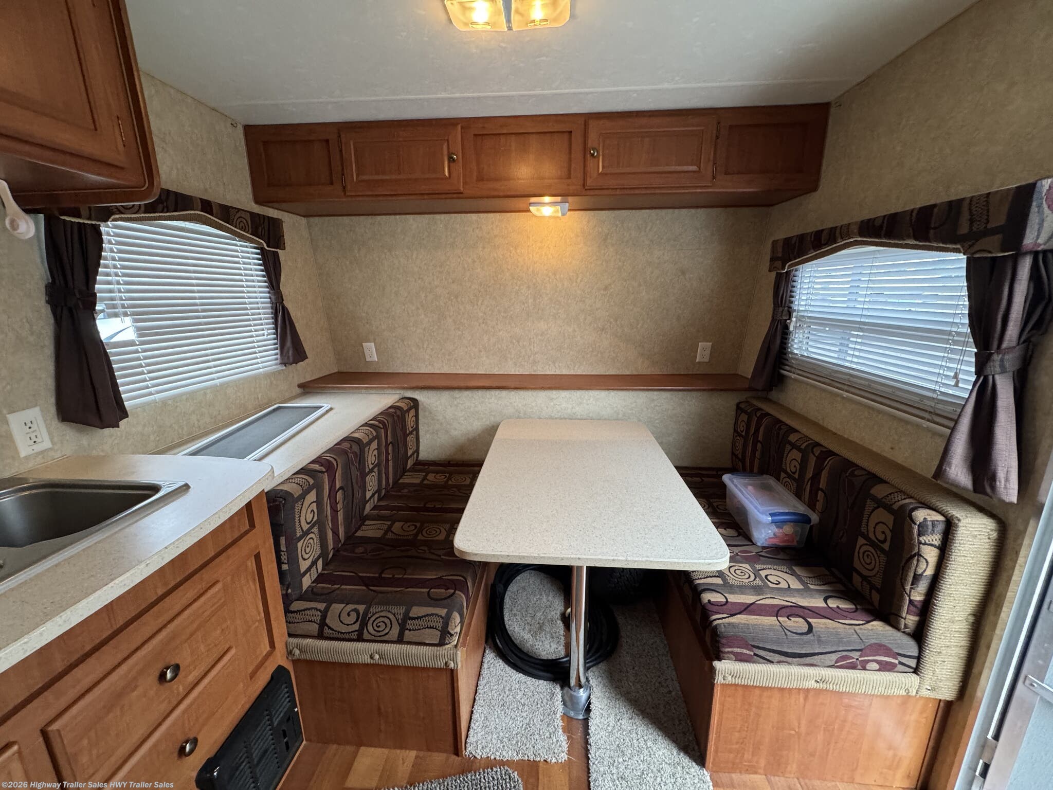 Used 2009 Forest River Wildwood 19BH available in Salem, Oregon