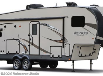 New 2022 Forest River Rockwood Ultra Lite 2887MB available in Bridgeview, Illinois