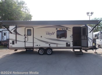 Used 2016 Forest River Rockwood Ultra V 2618VS available in Bridgeview, Illinois