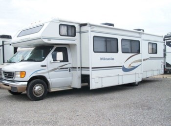 Used 2004 Winnebago Minnie WF331C available in Denton, Texas