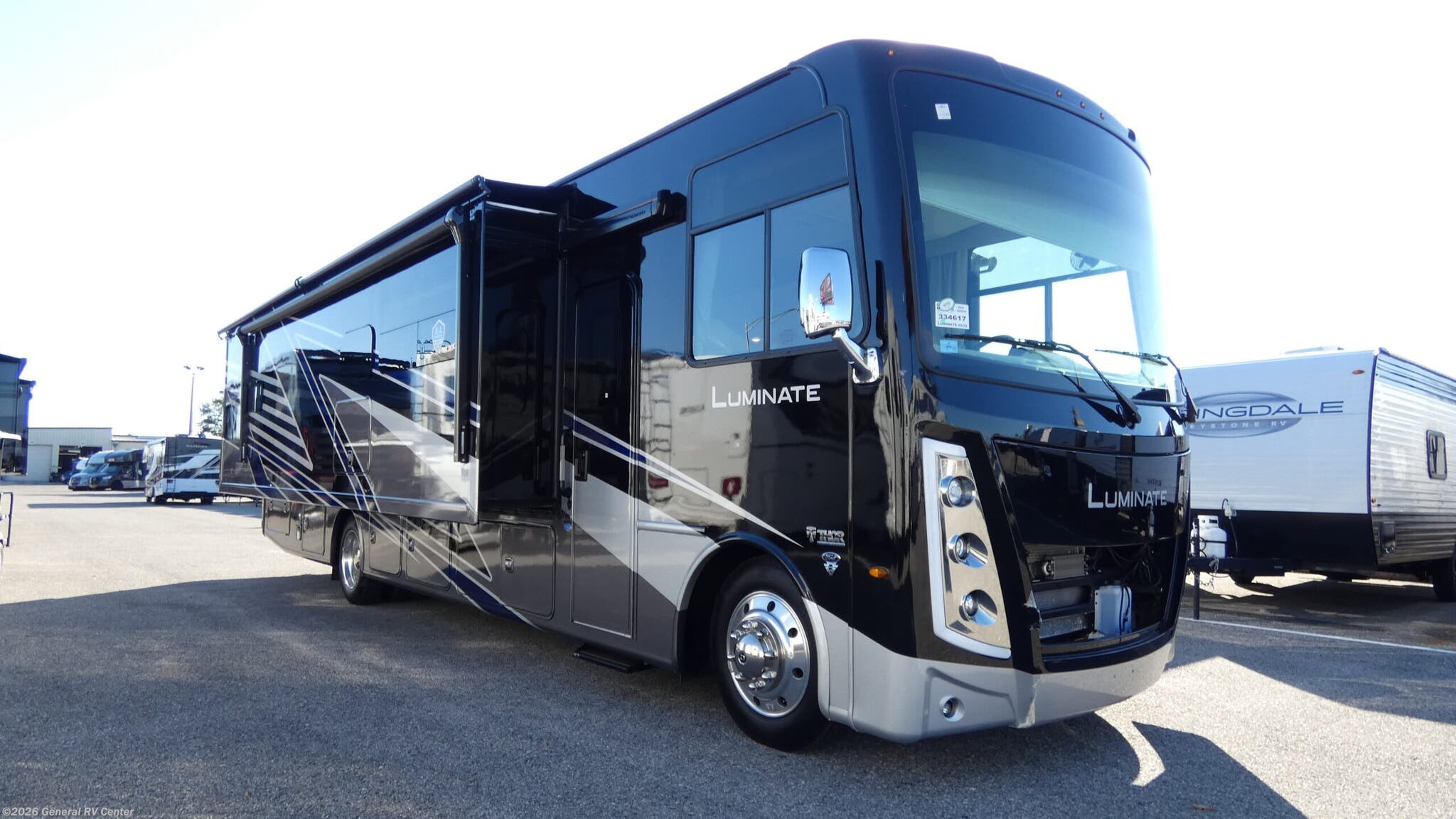 New 2026 Thor Motor Coach Luminate CC35 available in Winter Garden, Florida