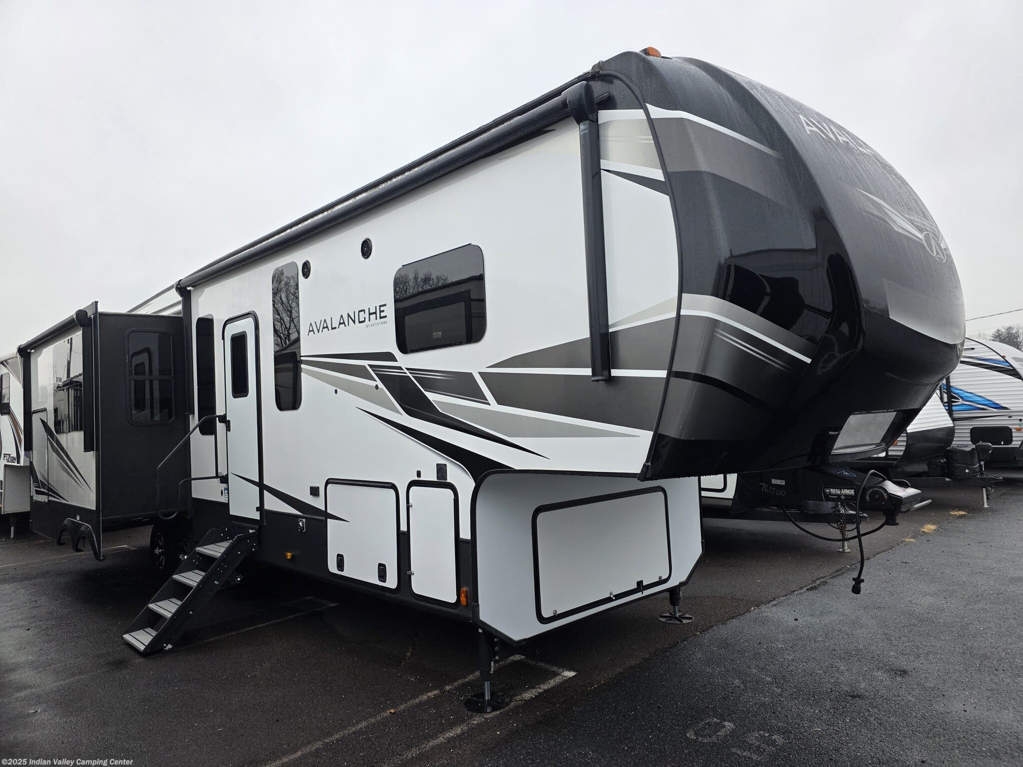 Used 2021 Keystone Avalanche 338GK available in Souderton, Pennsylvania