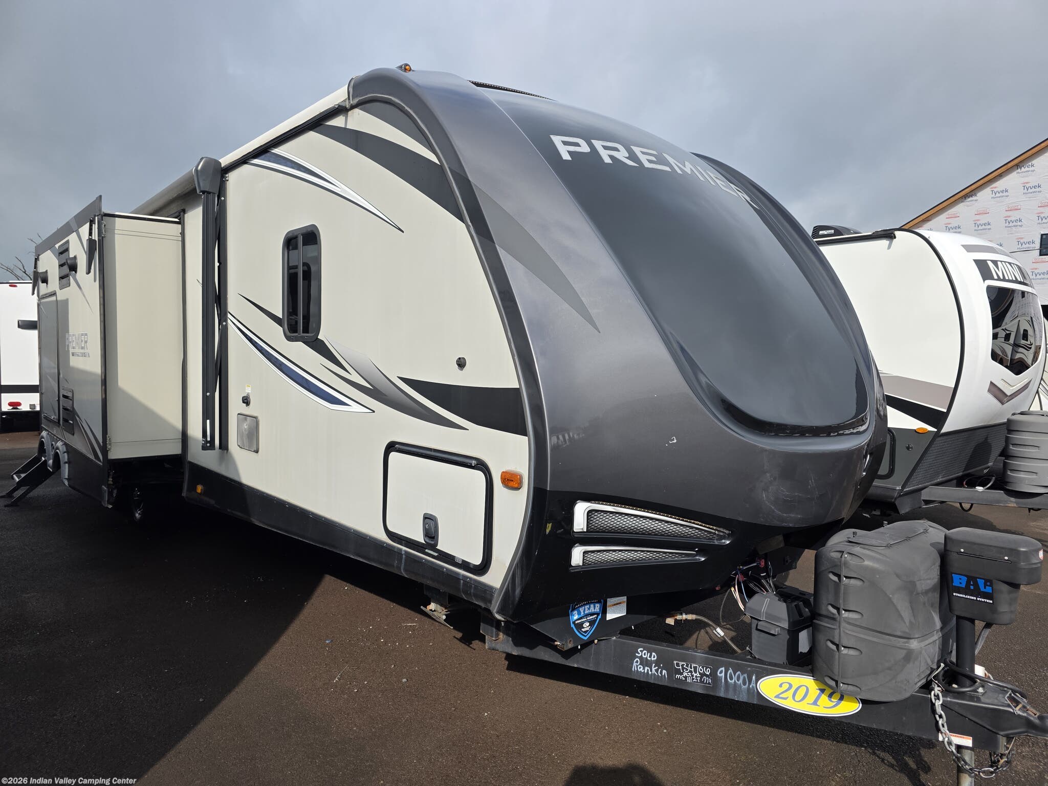 New 2019 Keystone Premier 34BIPR available in Souderton, Pennsylvania
