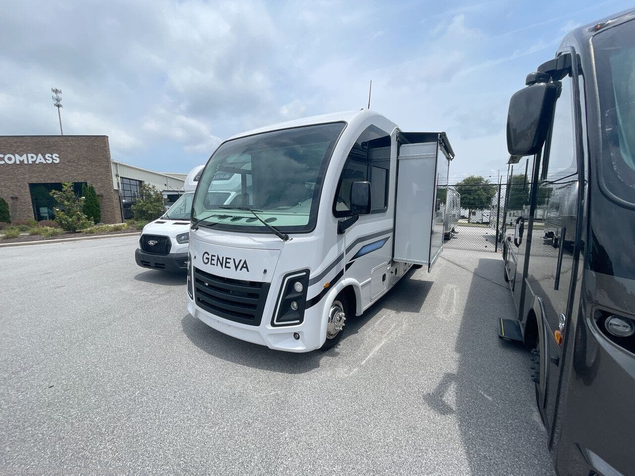 New 2027 Thor Motor Coach Geneva 24VS available in Lexington, South Carolina