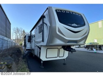 Used 2019 Keystone Montana 3810MS available in Sandy, Oregon