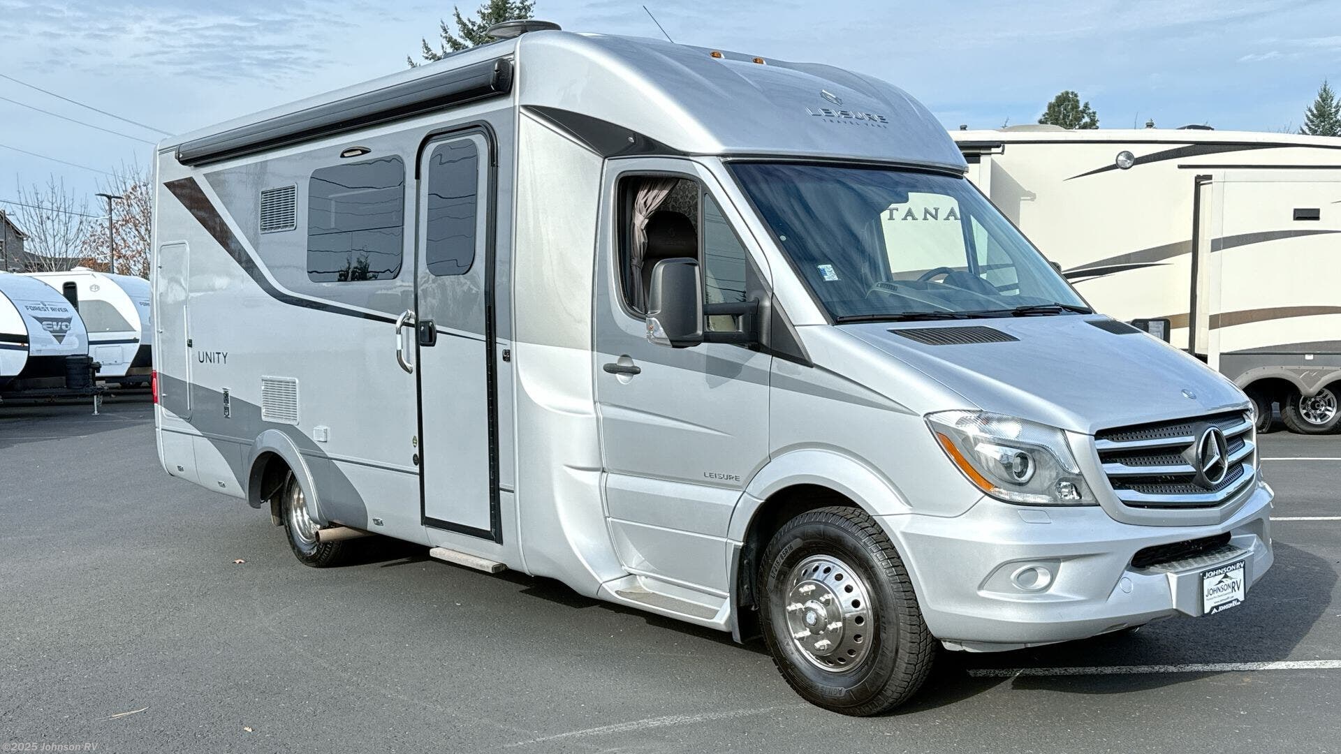 Used 2016 Leisure Travel Unity U24MB available in Sandy, Oregon