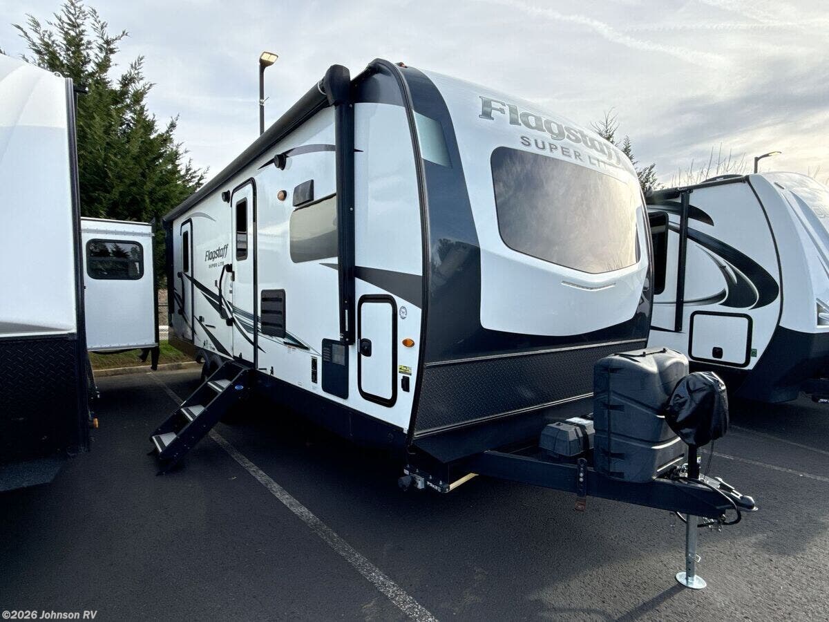 Used 2021 Forest River Flagstaff Super Lite 26FKBS available in Sandy, Oregon