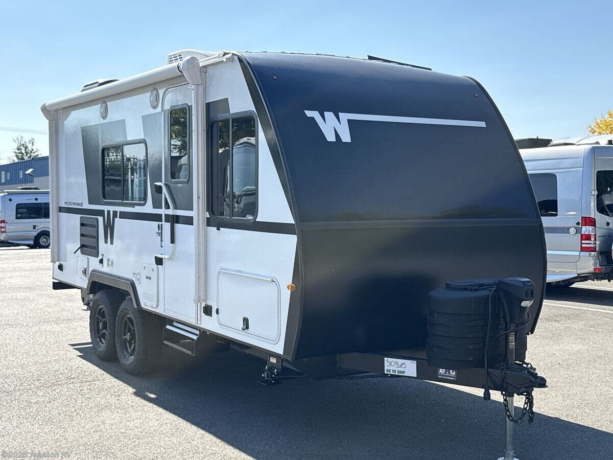 New 2026 Winnebago Micro Minnie 2100BH available in Sandy, Oregon