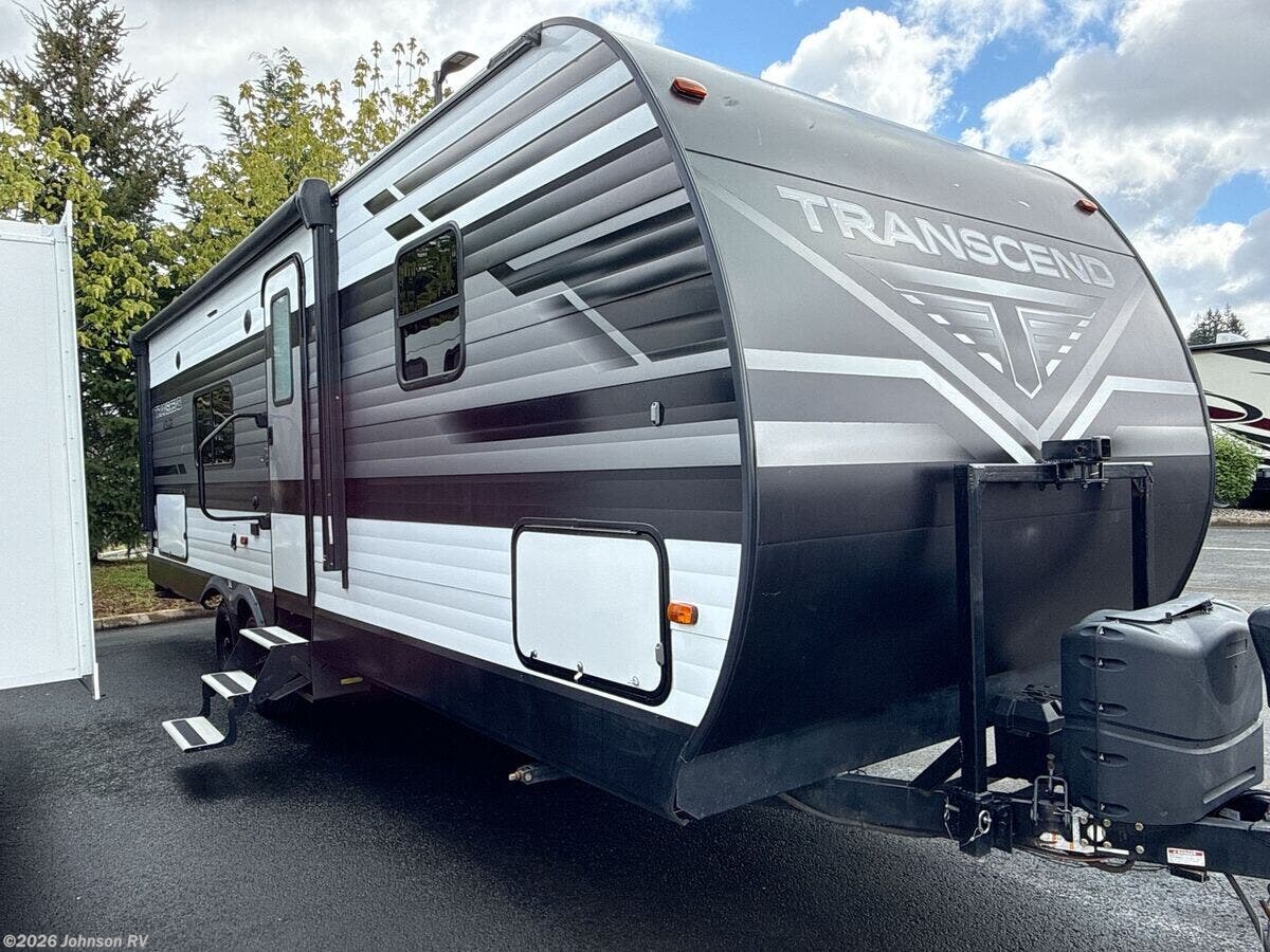 Used 2020 Grand Design Transcend Xplor 261BH available in Sandy, Oregon