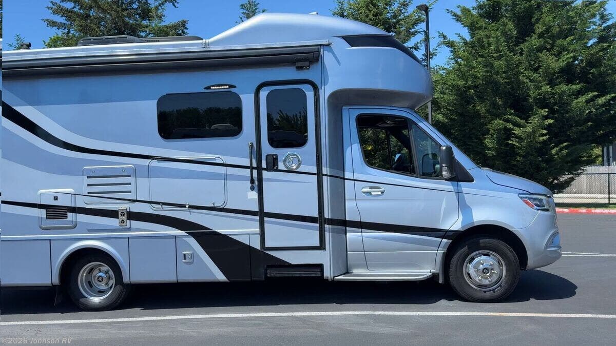 Used 2020 Tiffin Wayfarer Tiffin  Mercedes-Benz 25RW available in Sandy, Oregon