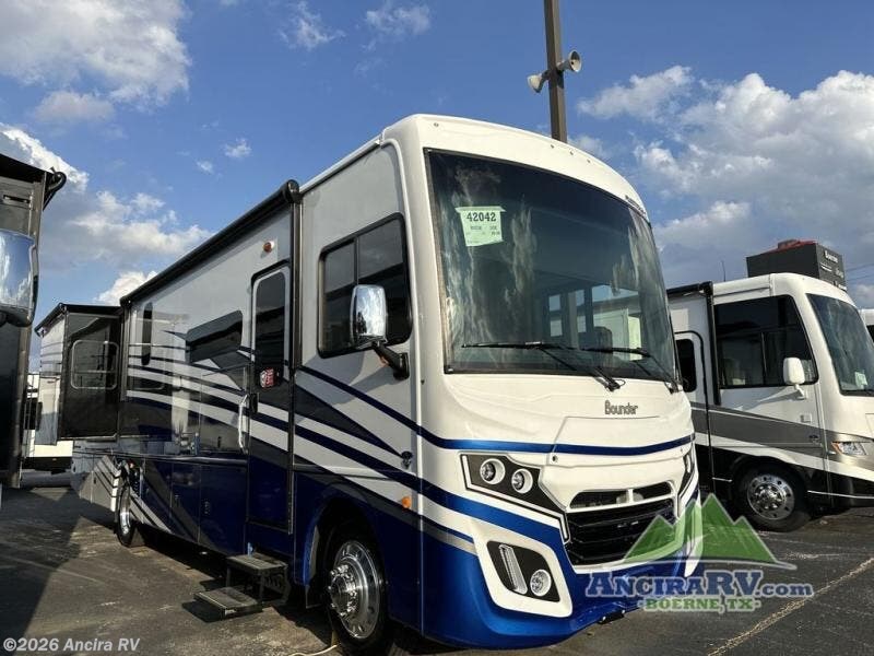 New 2025 Fleetwood Bounder 35K available in Boerne, Texas