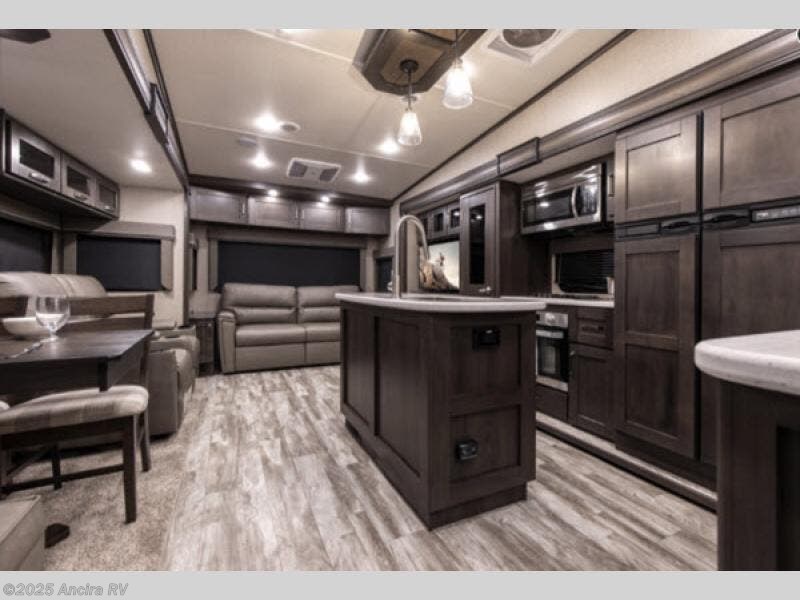 Used 2021 Grand Design Reflection 303RLS available in Boerne, Texas