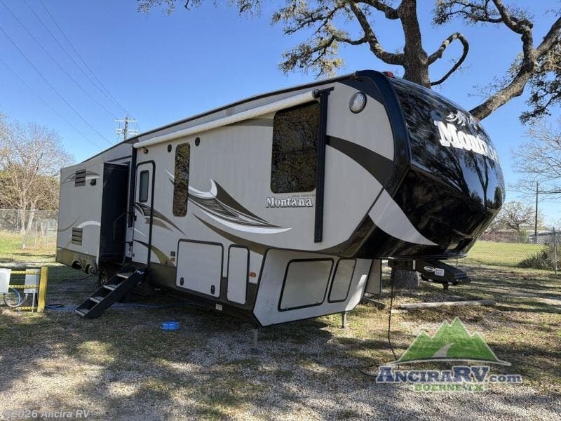 Used 2016 Keystone Montana High Country 305RL available in Boerne, Texas
