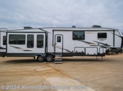 New 2023 Shasta Phoenix 393MBX available in Kennedale, Texas