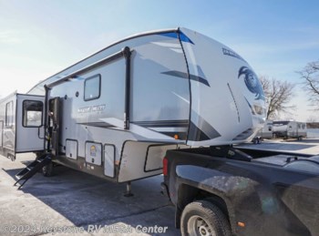 New 2022 Forest River Arctic Wolf 3550 SUITE available in Greencastle, Pennsylvania