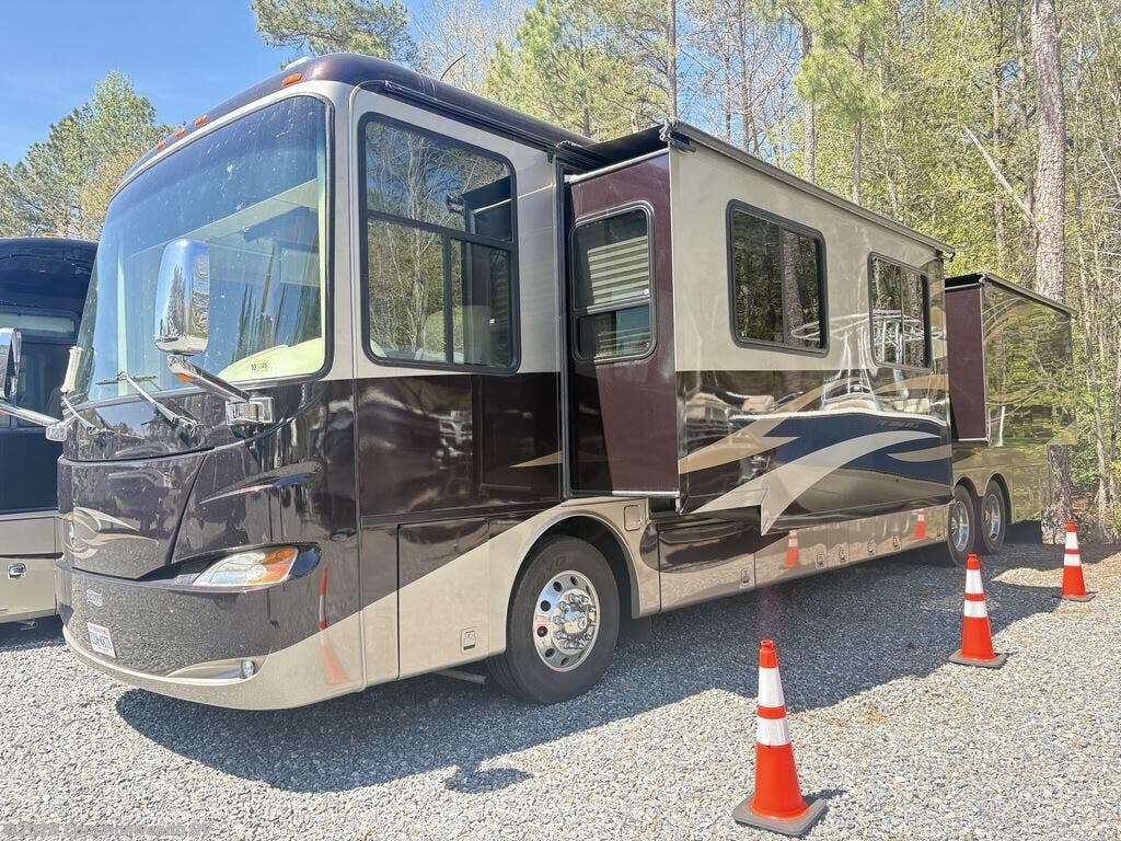 Used 2010 Newmar Ventana M-4333 available in Ashland, Virginia