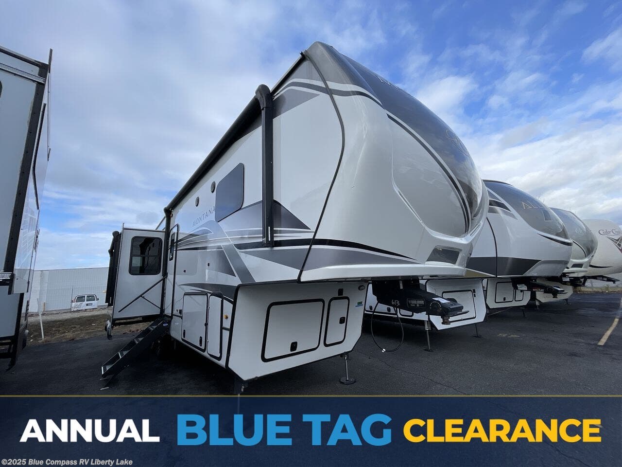 Used 2024 Keystone Montana 3123RL available in Liberty Lake, Washington