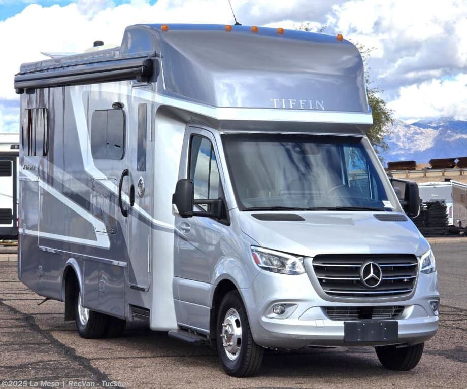 Used 2024 Tiffin Wayfarer 25LW available in Tucson, Arizona