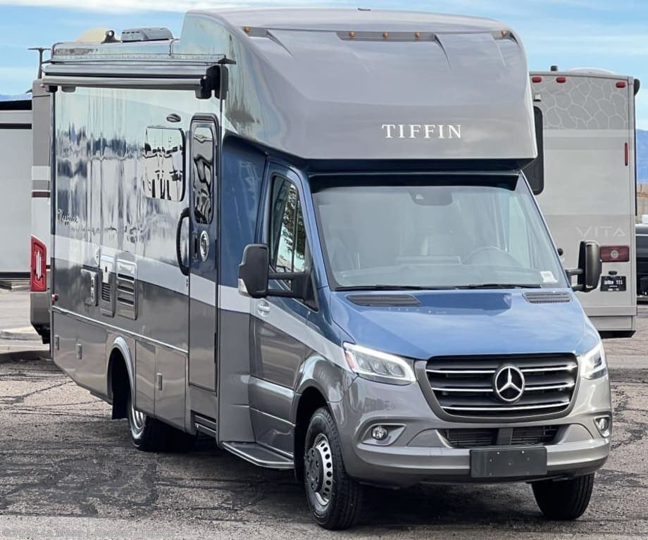 Used 2021 Tiffin Wayfarer 25RW available in Tucson, Arizona