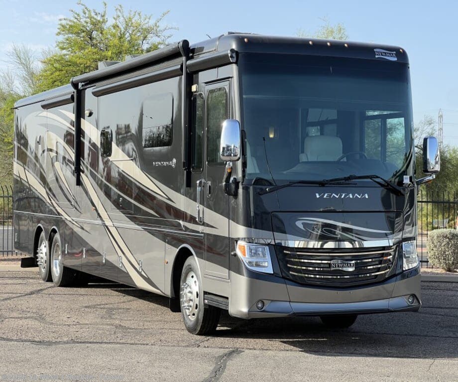 Used 2016 Newmar Dutch Star 3736 available in Tucson, Arizona