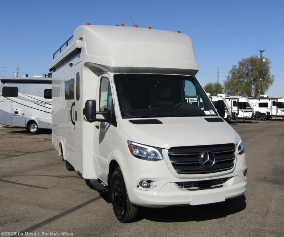 New 2026 Tiffin Wayfarer 25XRW available in Mesa, Arizona