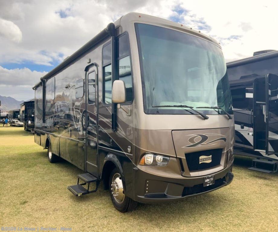 Used 2018 Newmar Bay Star 3307 available in Mesa, Arizona