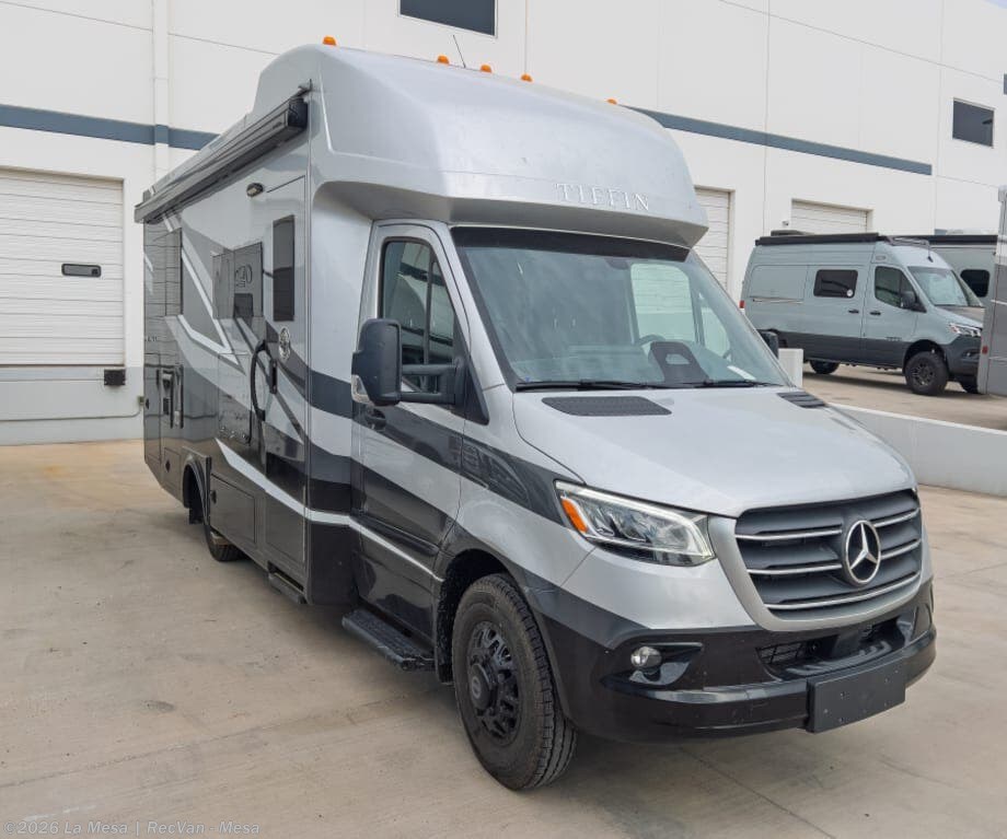 New 2027 Tiffin Wayfarer 25XLW available in Mesa, Arizona