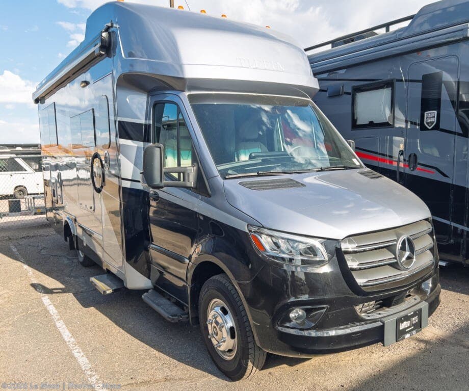 Used 2025 Tiffin Wayfarer 25XLW available in Mesa, Arizona