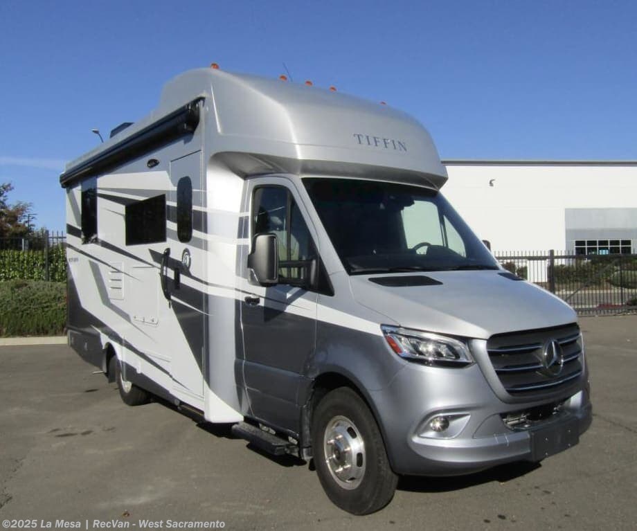 New 2026 Tiffin Wayfarer 25XPW available in West Sacramento, California