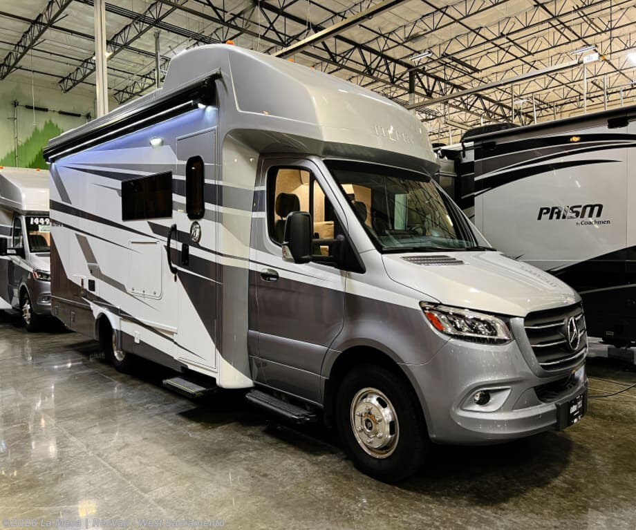 Used 2025 Tiffin Wayfarer 25XRW available in West Sacramento, California