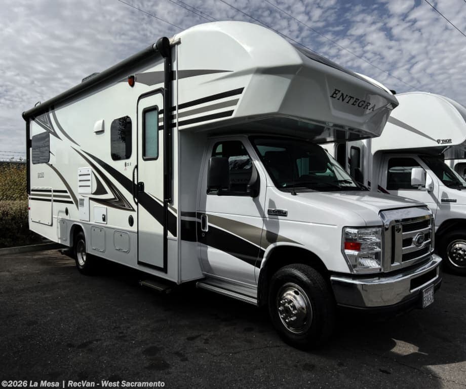 Used 2018  Entegra Coach Odyssey 25R by Entegra Coach from La Mesa | RecVan - West Sacramento in West Sacramento, CA