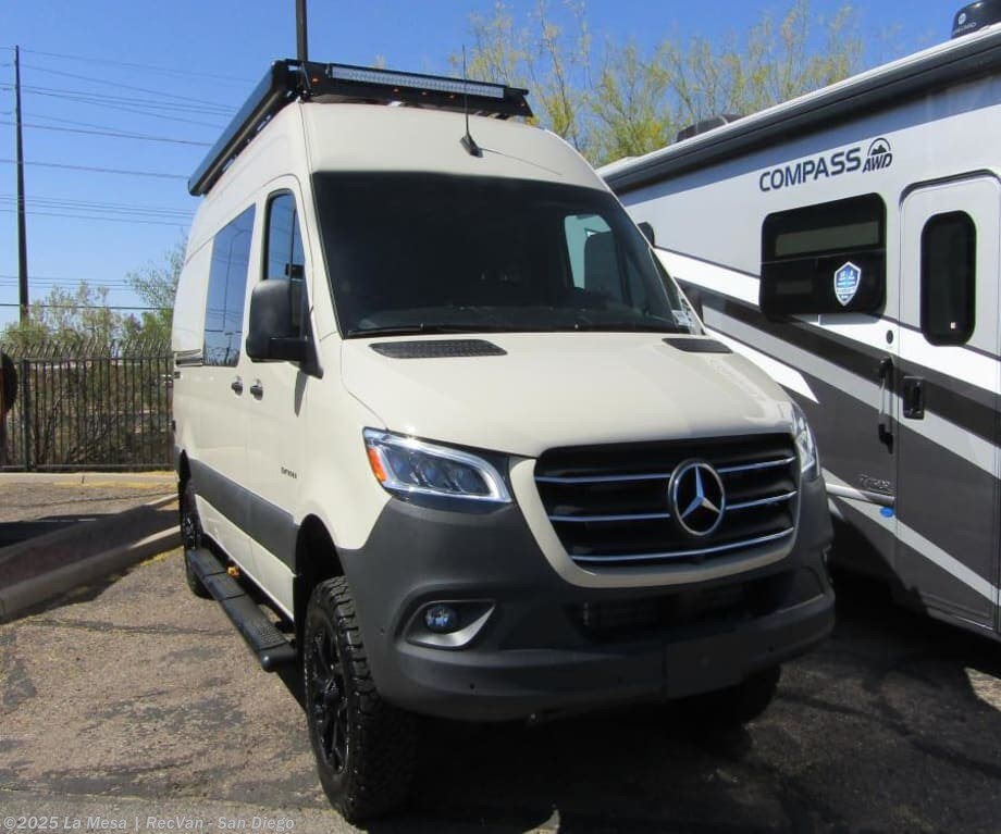 New 2025 Entegra Coach Launch 19YG available in San Diego, California