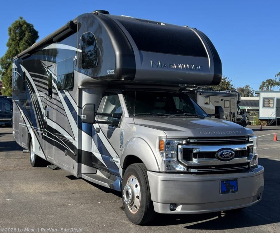 Used 2022  Thor Motor Coach Magnitude RS36 by Thor Motor Coach from La Mesa | RecVan - San Diego in San Diego, CA
