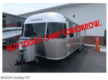 Used 2018 Airstream Classic 30RB Twin available in Duncansville, Pennsylvania