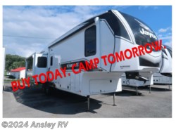 New 2024 Jayco Eagle 321RSTS available in Duncansville, Pennsylvania