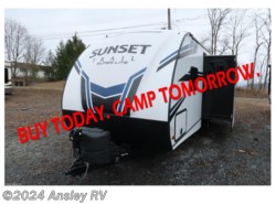 Used 2021 CrossRoads Sunset Trail Super Lite 253RB available in Duncansville, Pennsylvania