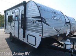 New 2025 Jayco Jay Flight SLX 175FQ available in Duncansville, Pennsylvania