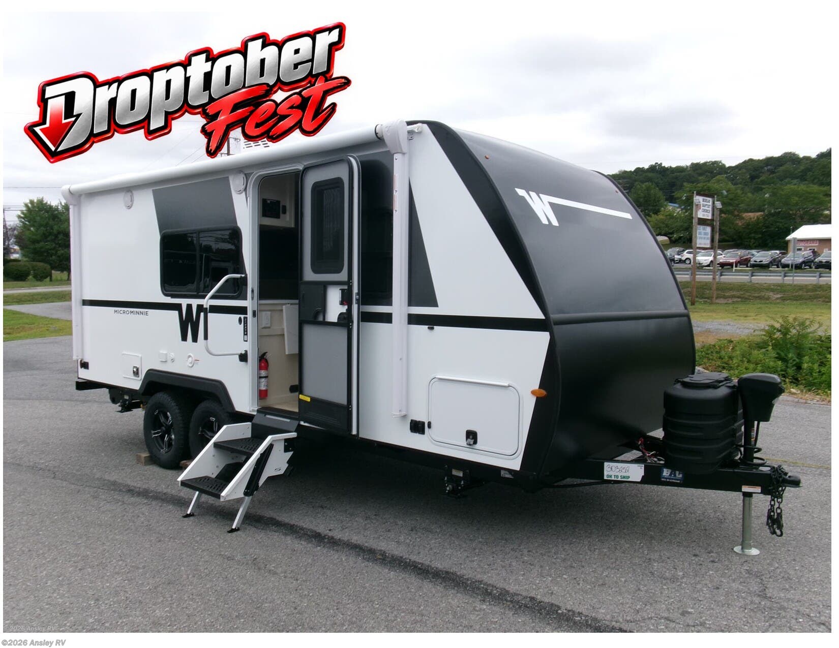 New 2026 Winnebago Micro Minnie 2108TB available in Duncansville, Pennsylvania