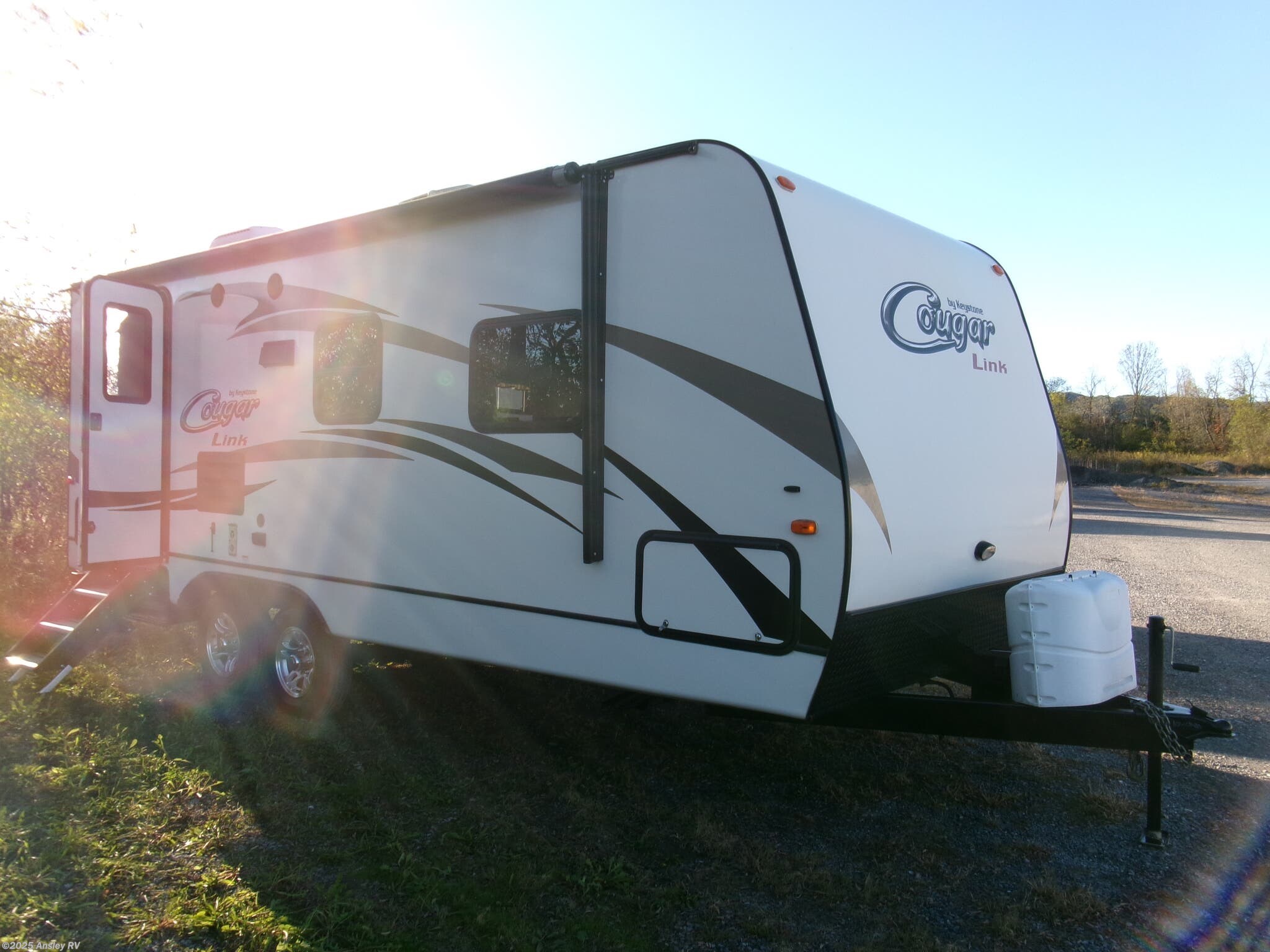Used 2014 Keystone Cougar 21RBS available in Duncansville, Pennsylvania