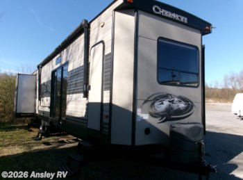 Used 2017 Forest River Cherokee 39KR available in Duncansville, Pennsylvania