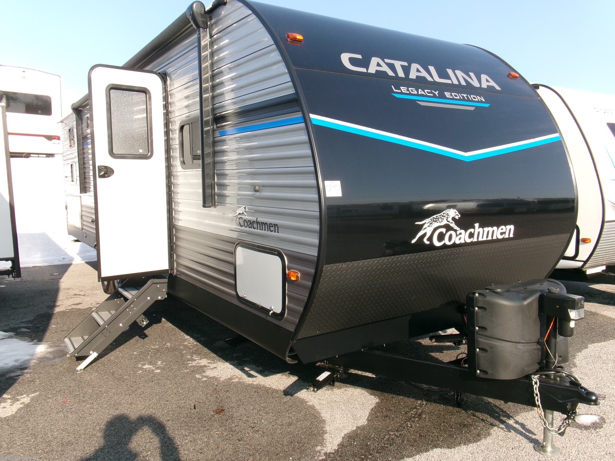 Used 2023 Coachmen Catalina Legacy Edition 293QBCK available in Duncansville, Pennsylvania