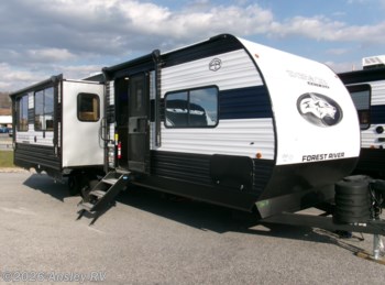 New 2026 Forest River Cherokee Wolf Den 273XLK available in Duncansville, Pennsylvania