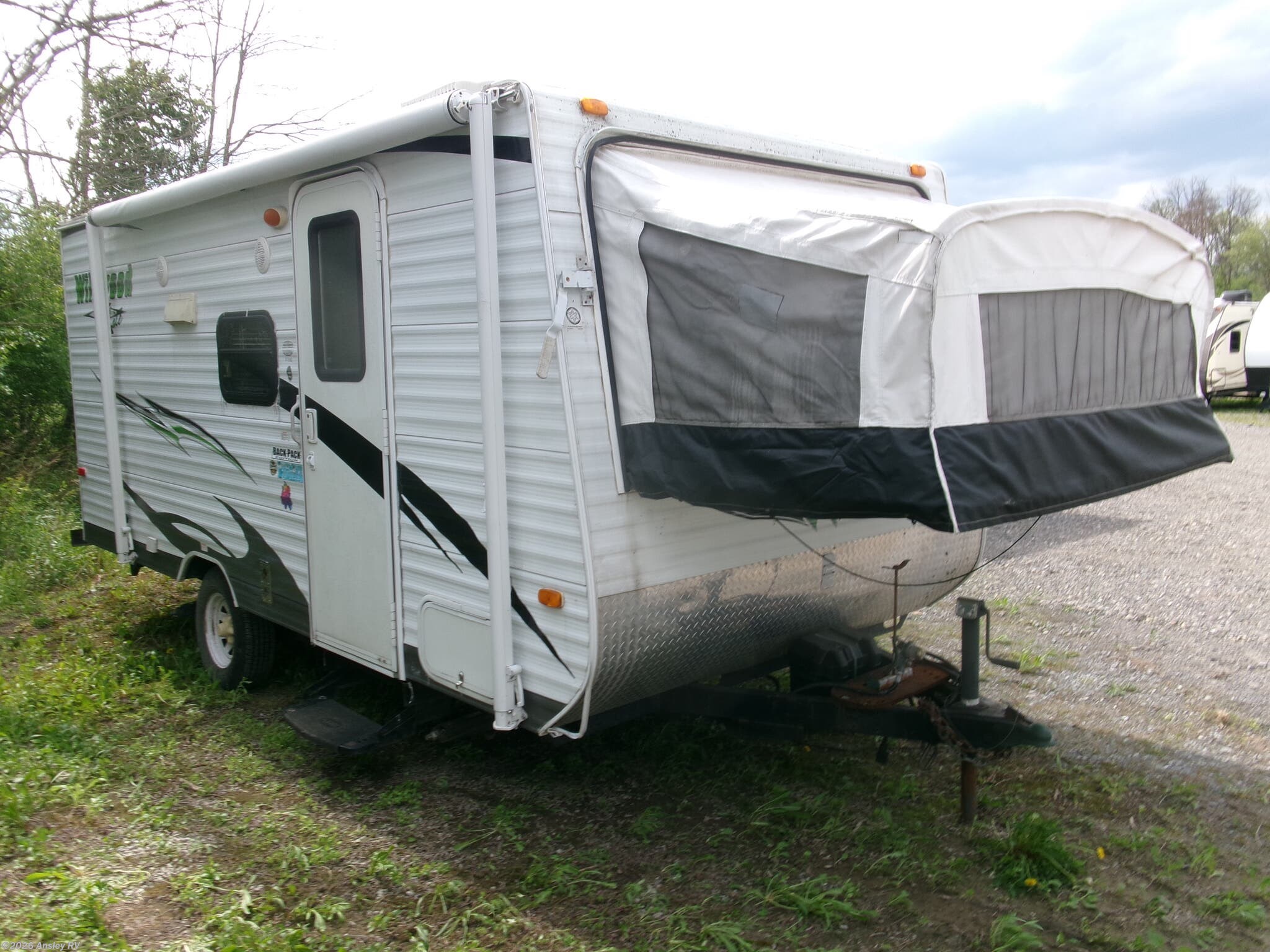 Used 2010 Forest River Wildwood X-Lite 17EXL available in Duncansville, Pennsylvania